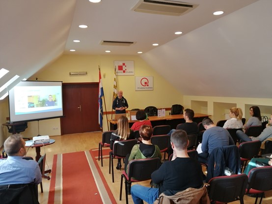U Vukovaru održan PUMA seminar Podrobno proučite društvene medije