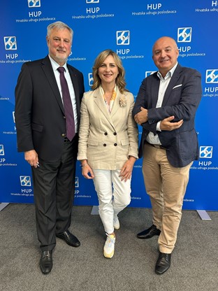 Izabrani predsjednik i dopredsjednici Vijeća članova HUP-a