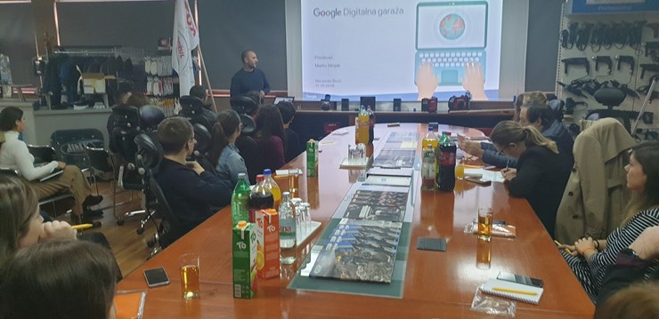 U Slavonskom Brodu održan PUMA seminar Podrobno proučite društvene medije